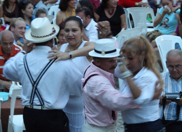 karibské tance s ruben-dance son cubano senioři